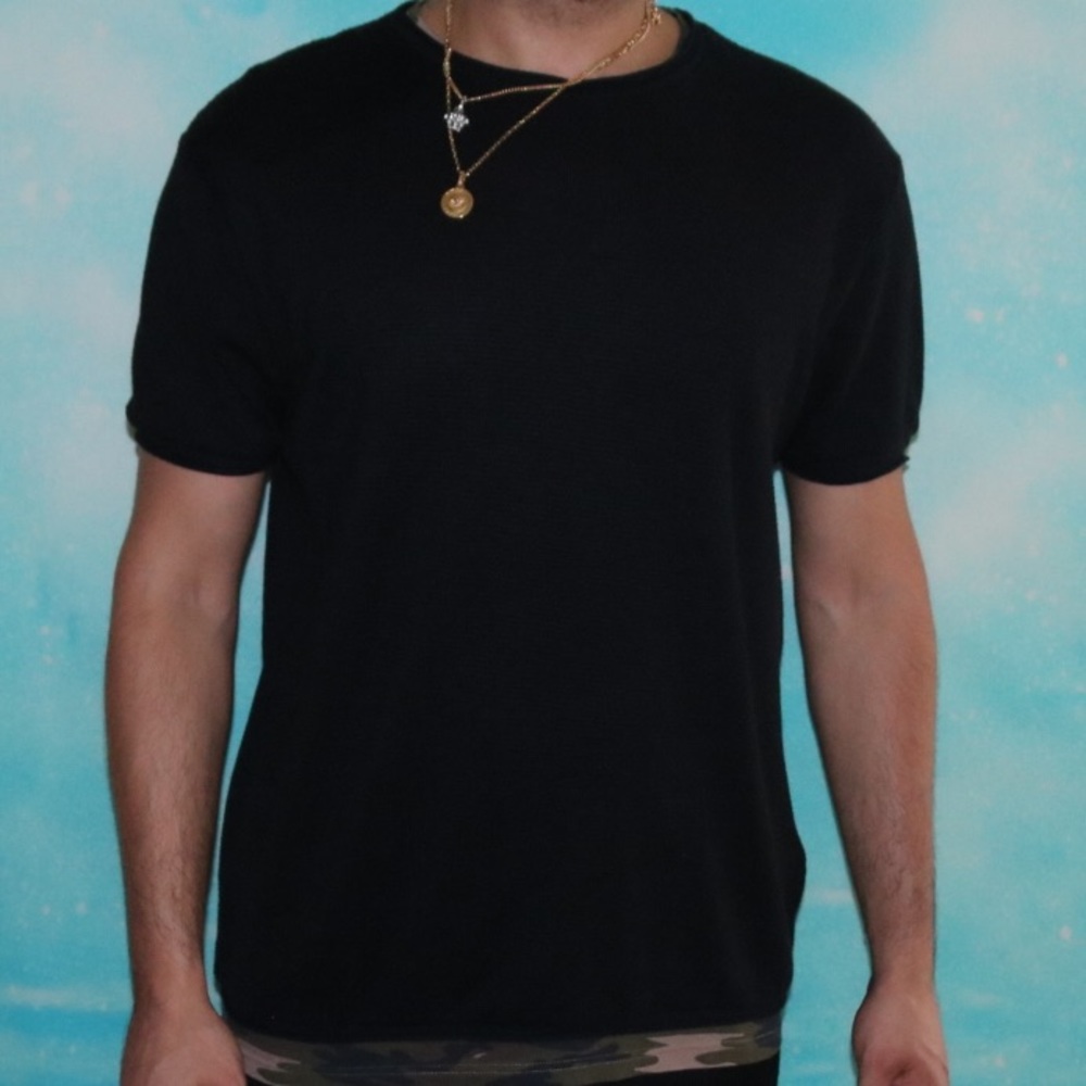 ZARA MAN Black Tee Wth Camo Detail